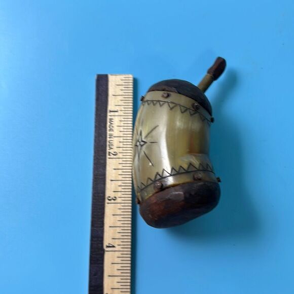 Vintage Carved bone powder flask/horn scrimshaw star copper - Picture 7 of 7